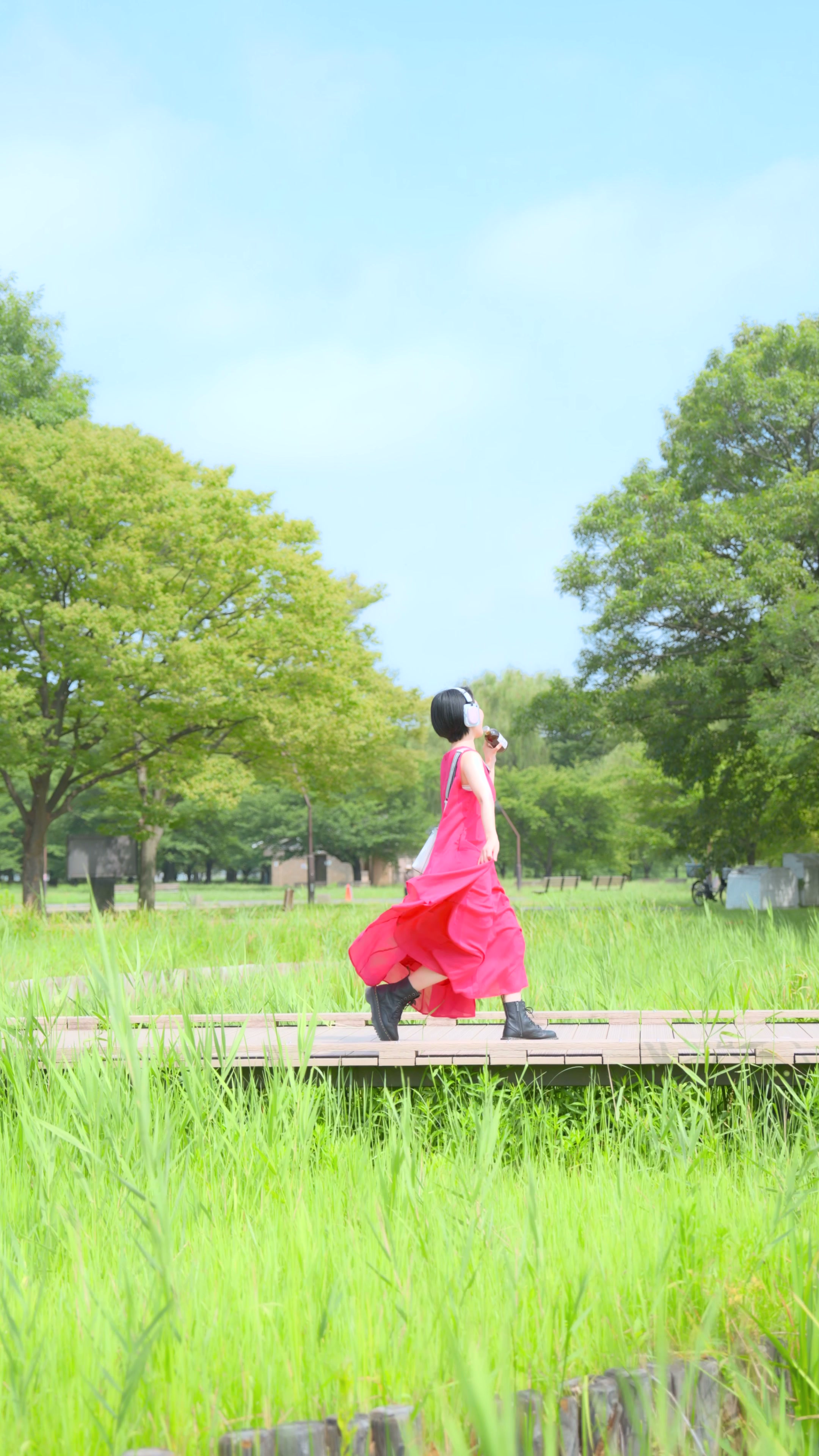 CALEN ADACHI COLA CM